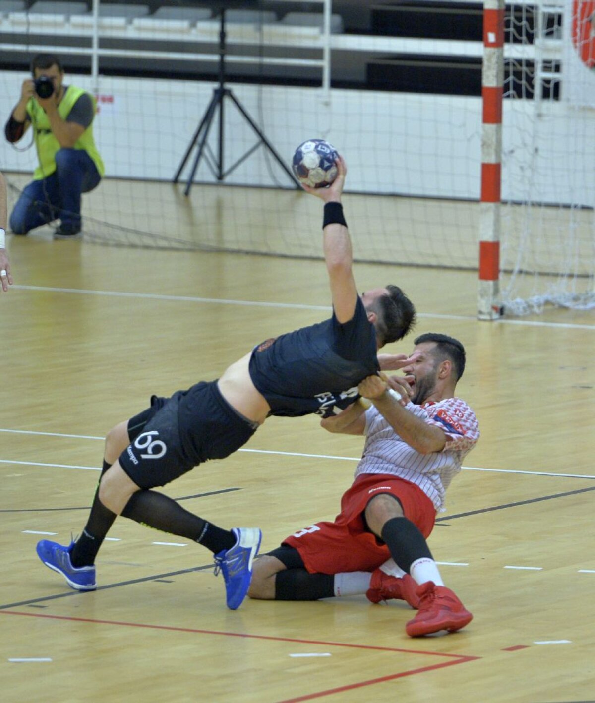 FOTO În ultima secundă! Dinamo a câștigat dramatic primul meci al finalei Ligii Naționale, cu CSM București