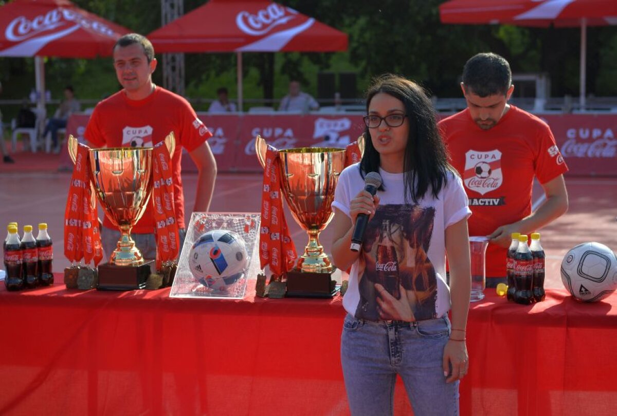 GALERIE FOTO S-au tras la sorți meciurile din finala Cupei Coca Cola! Ce licee vor juca în weekend în parcul Tineretului