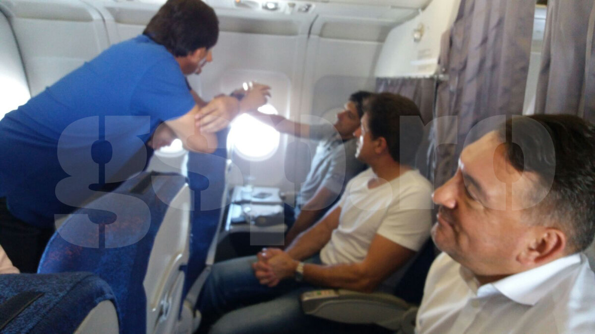 FOTO EXCLUSIV Imagini din avionul Generației de Aur spre finala Ligii