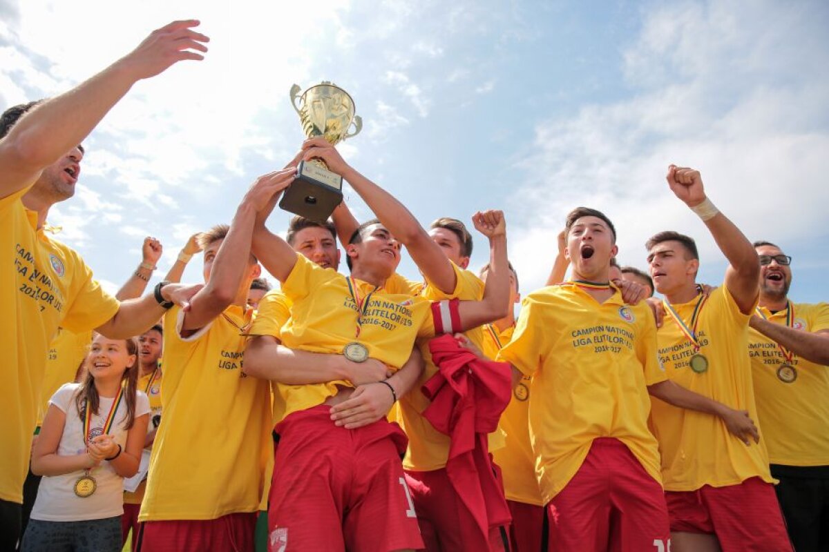 VIDEO+FOTO Dinamo, campioană în Liga Elitelor U19! "Câinii" merg în UEFA Youth League