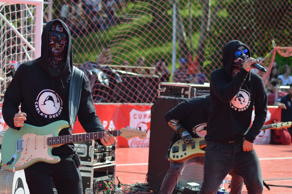 GALERIE FOTO Superconcert la Cupa Coca-Cola » Carla's Dreams a încins atmosfera în Parcul Tineretului