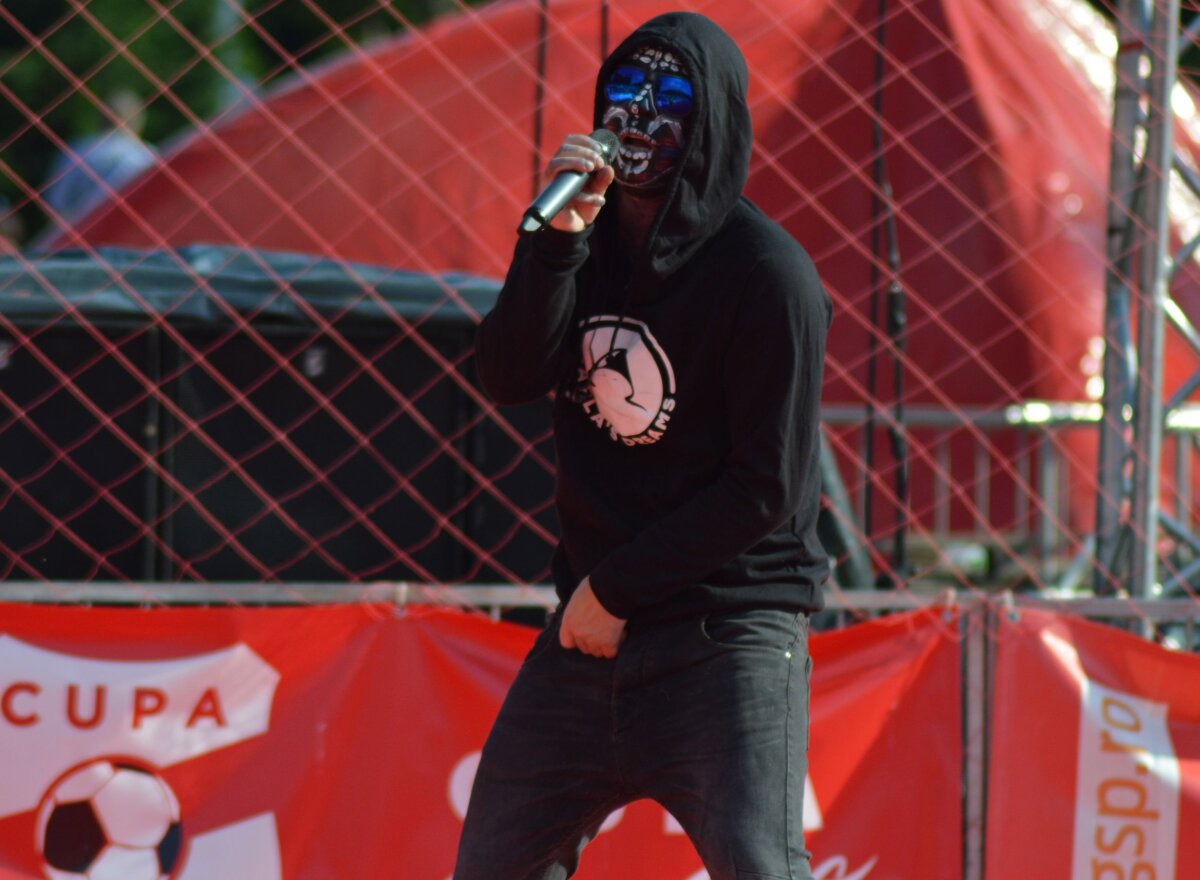 GALERIE FOTO Superconcert la Cupa Coca-Cola » Carla's Dreams a încins atmosfera în Parcul Tineretului