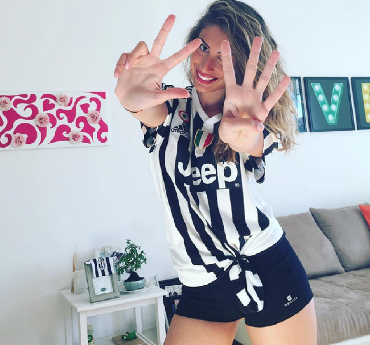 FOTO Singură și fără noroc! Fiica lui Allegri a urmărit din tribune eșecul lui Juventus din finala Ligii