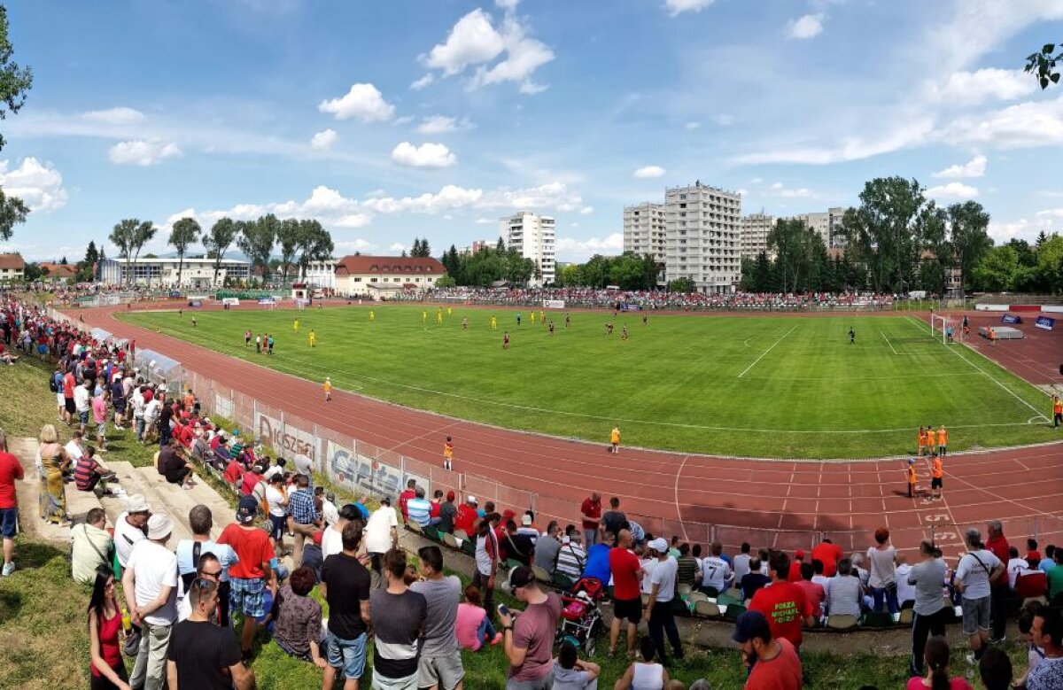 FOTO+VIDEO Superreportaj din localitatea românească în care oamenii nu sunt în majoritate suporteri steliști » Sepsi, gașca lui Attila