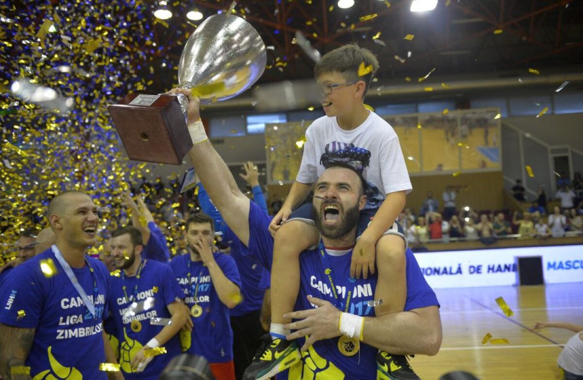 FOTO + VIDEO Event alb-roșu! Dinamo București e din nou campioana României la handbal, după încă un "thriller" cu CSM București