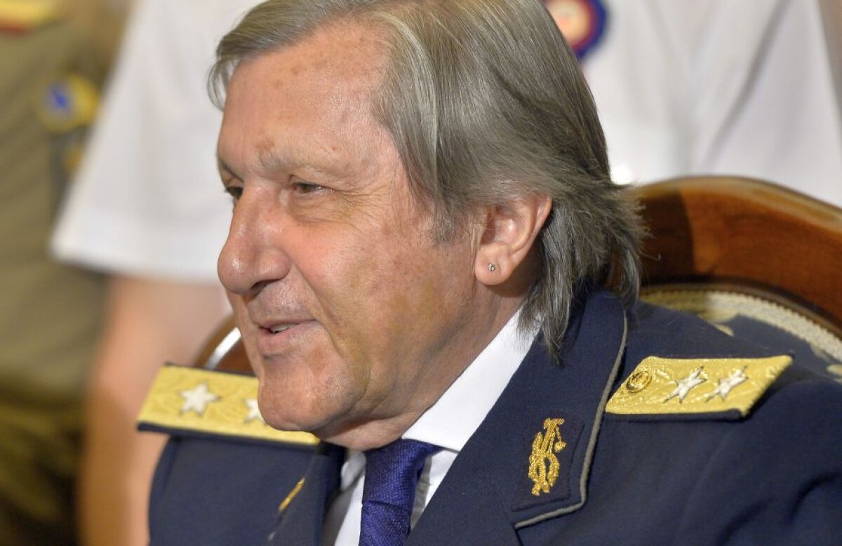 GALERIE FOTO Dinamo cu Steaua în suflet » 10 imagini de colecție de la aniversarea CSA Steaua, cu Monica Iagăr, Florin Talpan și Marius Lăcătuș în prim-plan