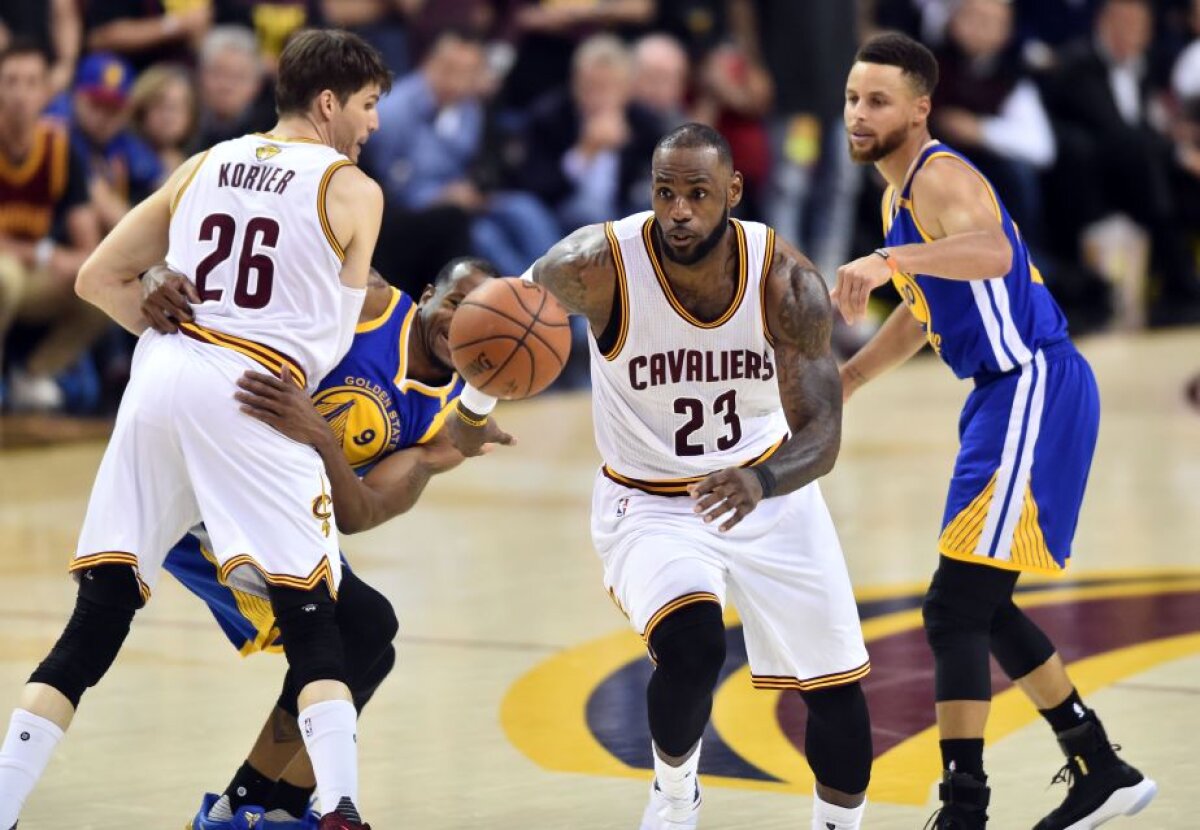 VIDEO + FOTO Cu un LeBron și un Irving nu se face primăvară » Golden State Warriors e la un pas de titlul NBA 