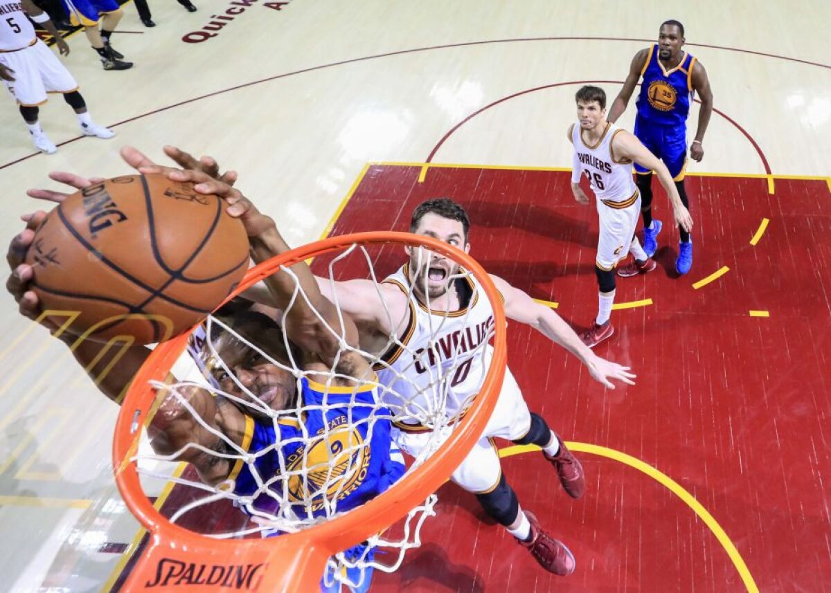 VIDEO + FOTO Cu un LeBron și un Irving nu se face primăvară » Golden State Warriors e la un pas de titlul NBA 