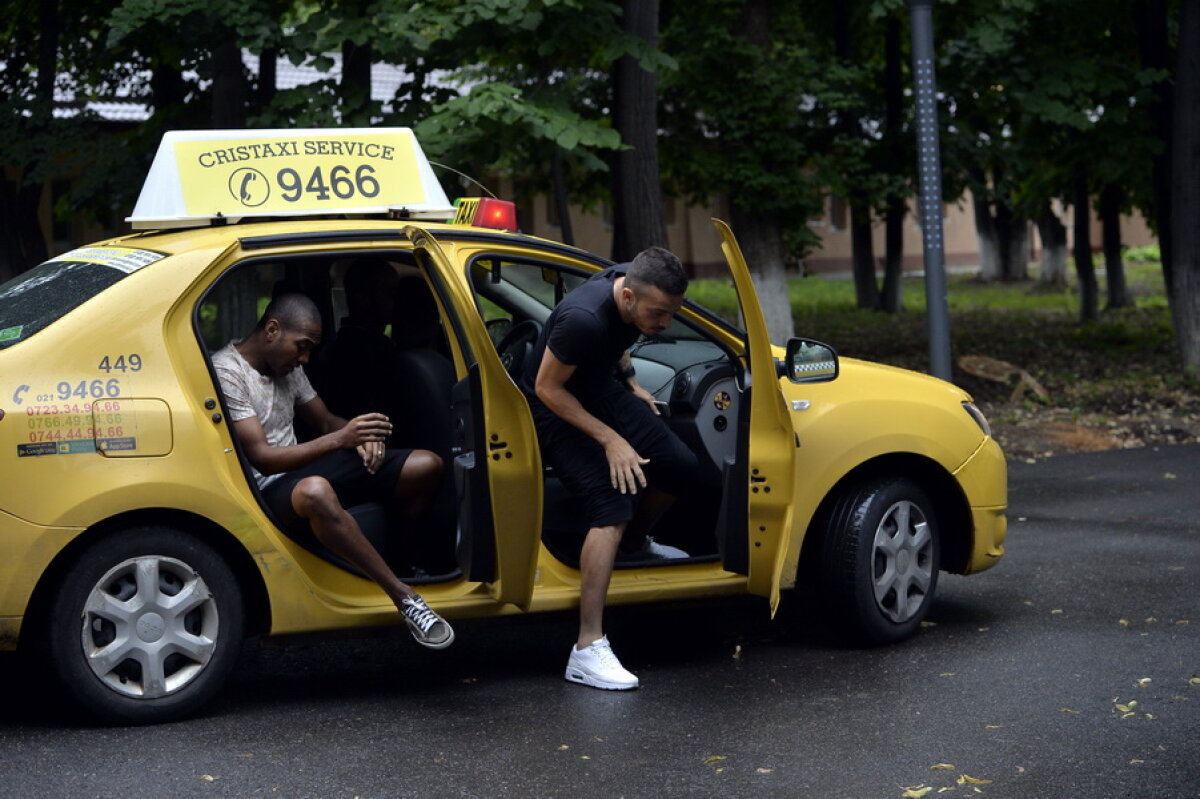 GALERIE FOTO FCSB este a doua echipă din Liga 1 care s-a reunit pentru noul sezon » Larie, Morais și trei nume surpriză au făcut vizita medicală!