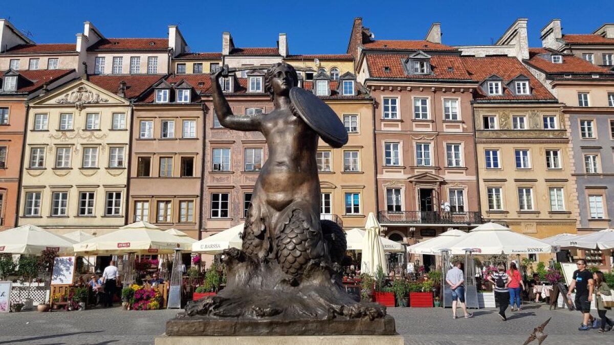 Corespondență din Varșovia » FOTO Chopin bate fotbalul! Copilul-minune al Poloniei atrage mai mulți vizitatori ca sportul rege