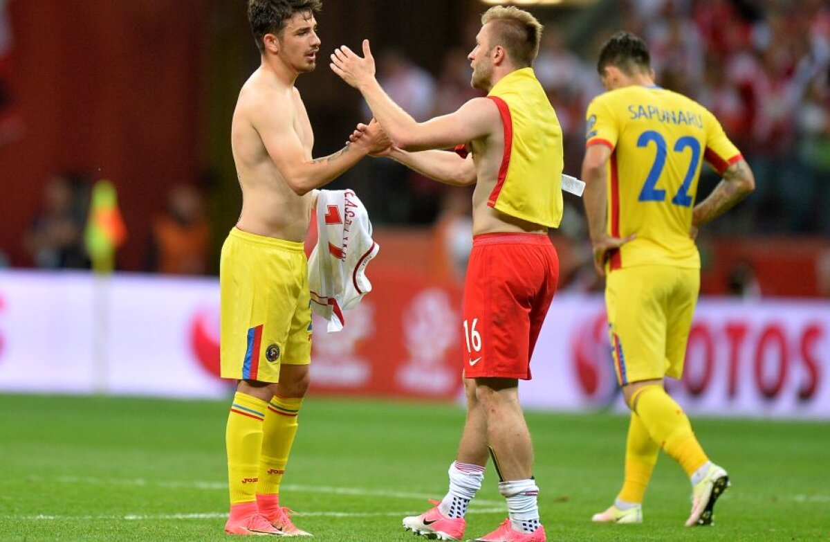 FOTO Ce nu s-a văzut la TV » "Tricolorii" au ieșit la antrenament chiar după meci, cu cine a făcut Hanca schimb de tricouri + Lewa a luat mingea acasă