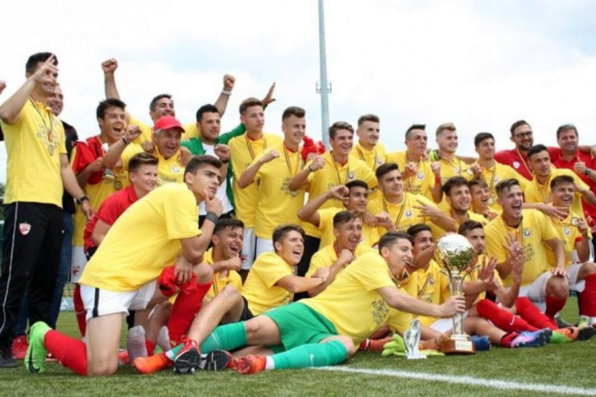 "Câinii" au mușcat din nou letal » Juniorii dinamoviști au mai câștigat două trofee 