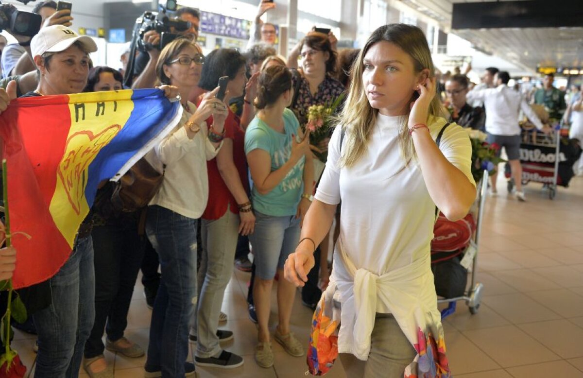 FOTO Halep a revenit în țară după finala pierdută la Roland Garros: "M-am uitat chiar de dimineață la meci. Ostapenko a jucat inconștient!" » Turneu la care e posibil să renunțe