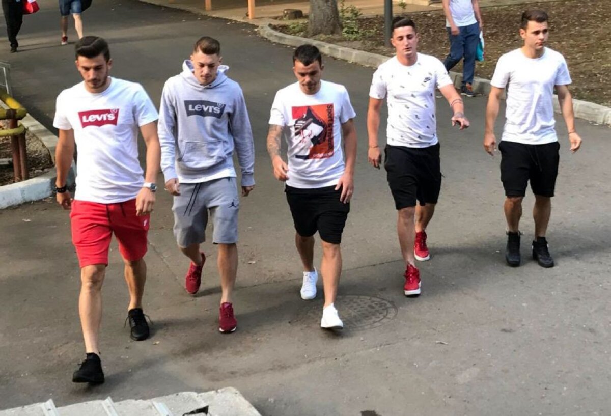 GALERIE FOTO Dinamoviştii s-au reunit în această dimineață » "Ne va fi greu, alții s-au întărit"