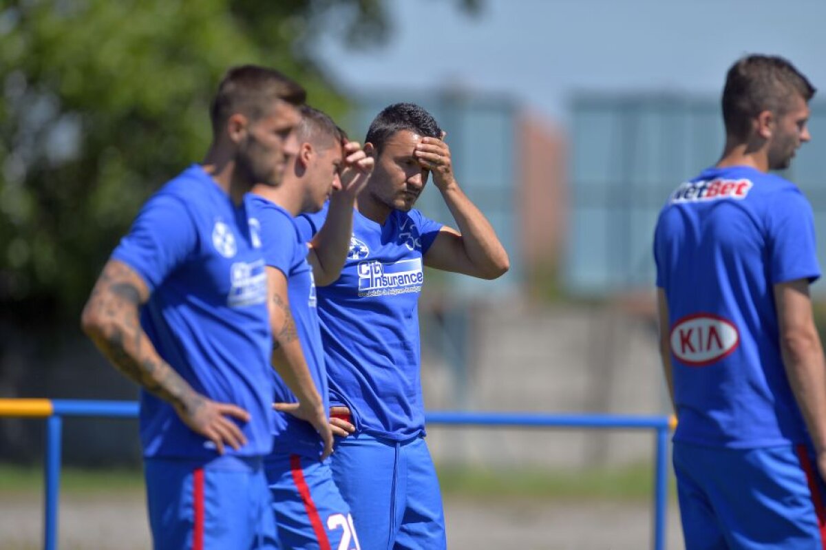 VIDEO + FOTO Budescu a ajuns în cantonament » Primele imagini cu noul jucător al FCSB la antrenament