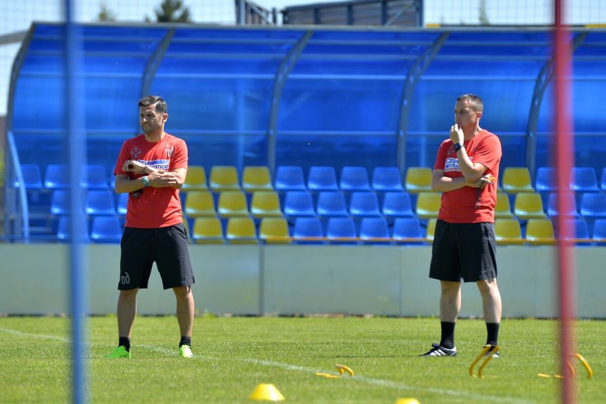 VIDEO + FOTO Budescu a ajuns în cantonament » Primele imagini cu noul jucător al FCSB la antrenament