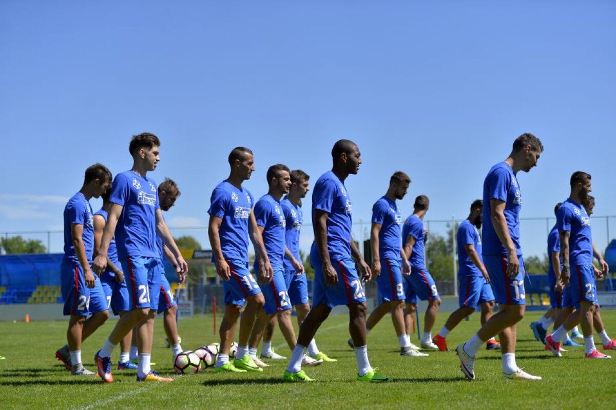 VIDEO + FOTO Budescu a ajuns în cantonament » Primele imagini cu noul jucător al FCSB la antrenament