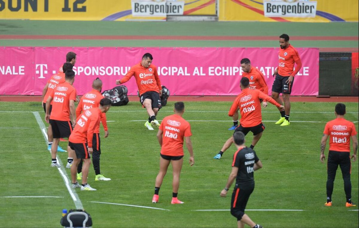 GALERIE FOTO Selecționerul Pizzi laudă naționala României: "E un adversar foarte puternic" » Imagini de la ședința de pregătire a chilienilor de azi