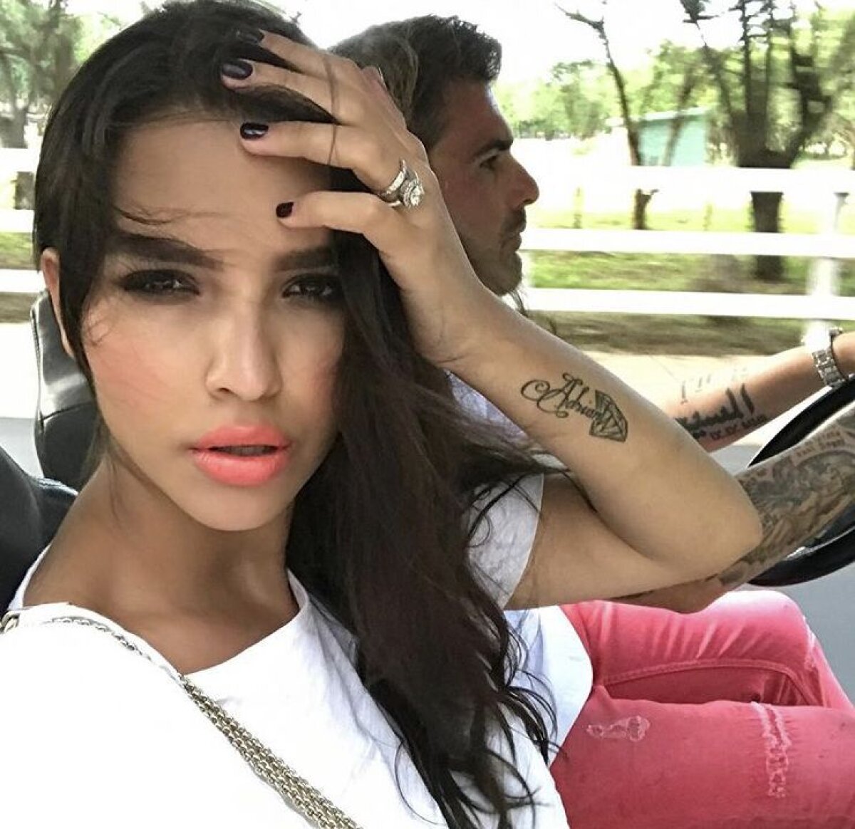 FOTO "Câinii" calcă pe bani » Dinamoviștii s-au afișat cu adidași de sute de euro la reunire!