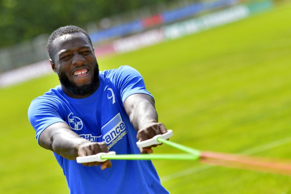 CORESPONDENȚĂ GSP DIN SLOVACIA // VIDEO + FOTO Antrenament extenuant comandat de Dică » Doi fotbaliști luați în vizor de antrenor pentru că nu efectuau corect exercițiile