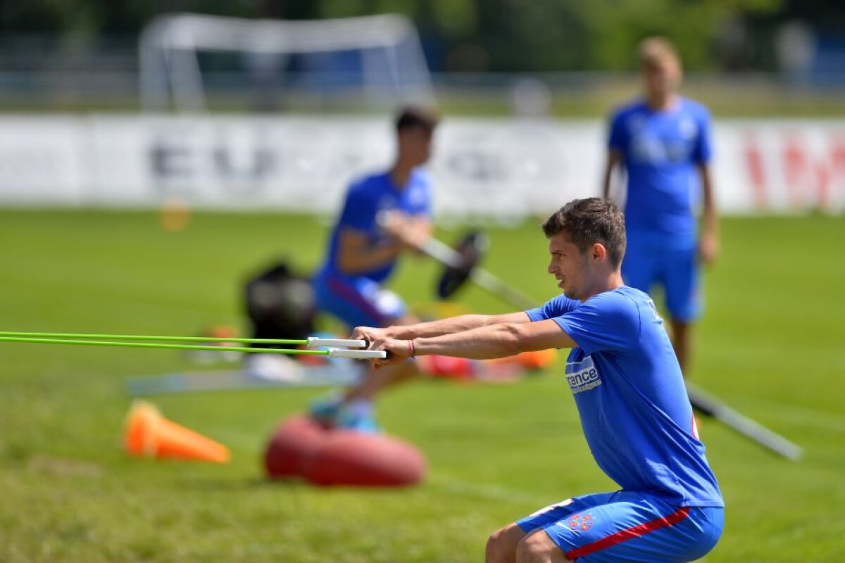 CORESPONDENȚĂ GSP DIN SLOVACIA // VIDEO + FOTO Antrenament extenuant comandat de Dică » Doi fotbaliști luați în vizor de antrenor pentru că nu efectuau corect exercițiile