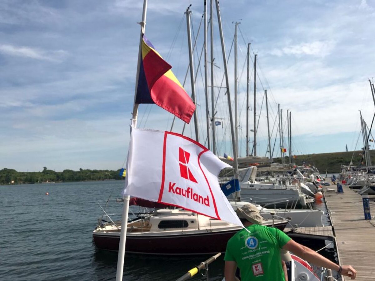 FOTO Aventura vieții pe apă » Cinci români sunt gata să traverseze Marea Neagră vâslind peste 1.000 de kilometri! 