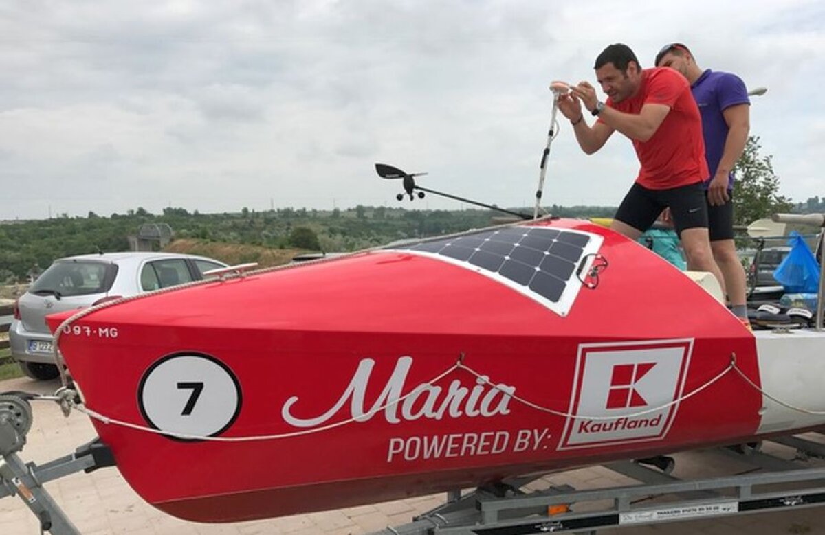 FOTO Aventura vieții pe apă » Cinci români sunt gata să traverseze Marea Neagră vâslind peste 1.000 de kilometri! 