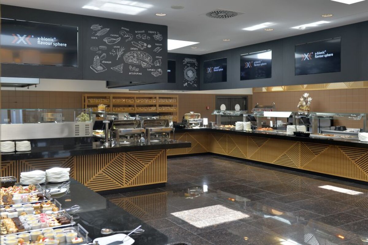 FOTO+VIDEO CORESPONDENȚĂ DIN SLOVACIA » 1/3 din averea lui Gigi Becali! Totul despre baza unde se pregătesc cei de la FCSB