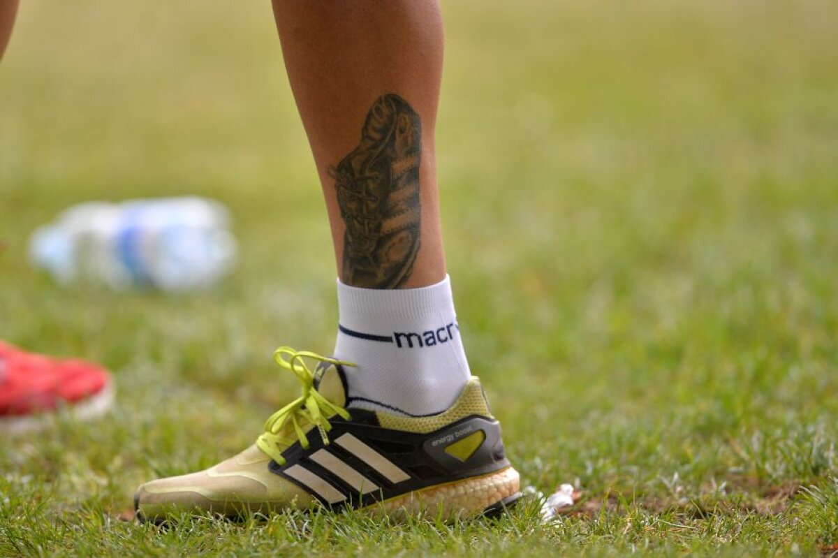 FOTO Nistor și-a surprins colegii cu noul look + Tatuajele dinamoviștilor: "Credința ta să fie mai mare decât temerile"