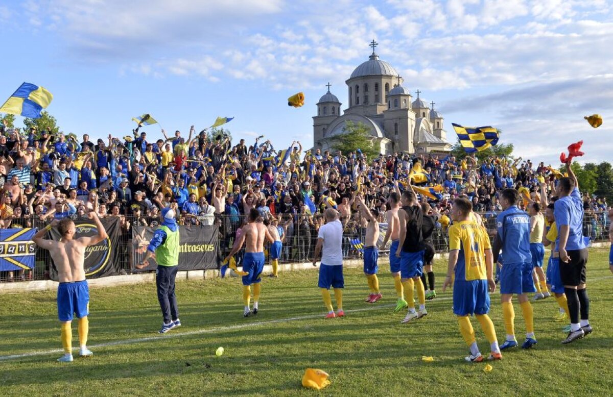 FOTO Adio, Serie D! Petrolul a câștigat clar meciul din deplasare la baraj și este la un pas de promovare