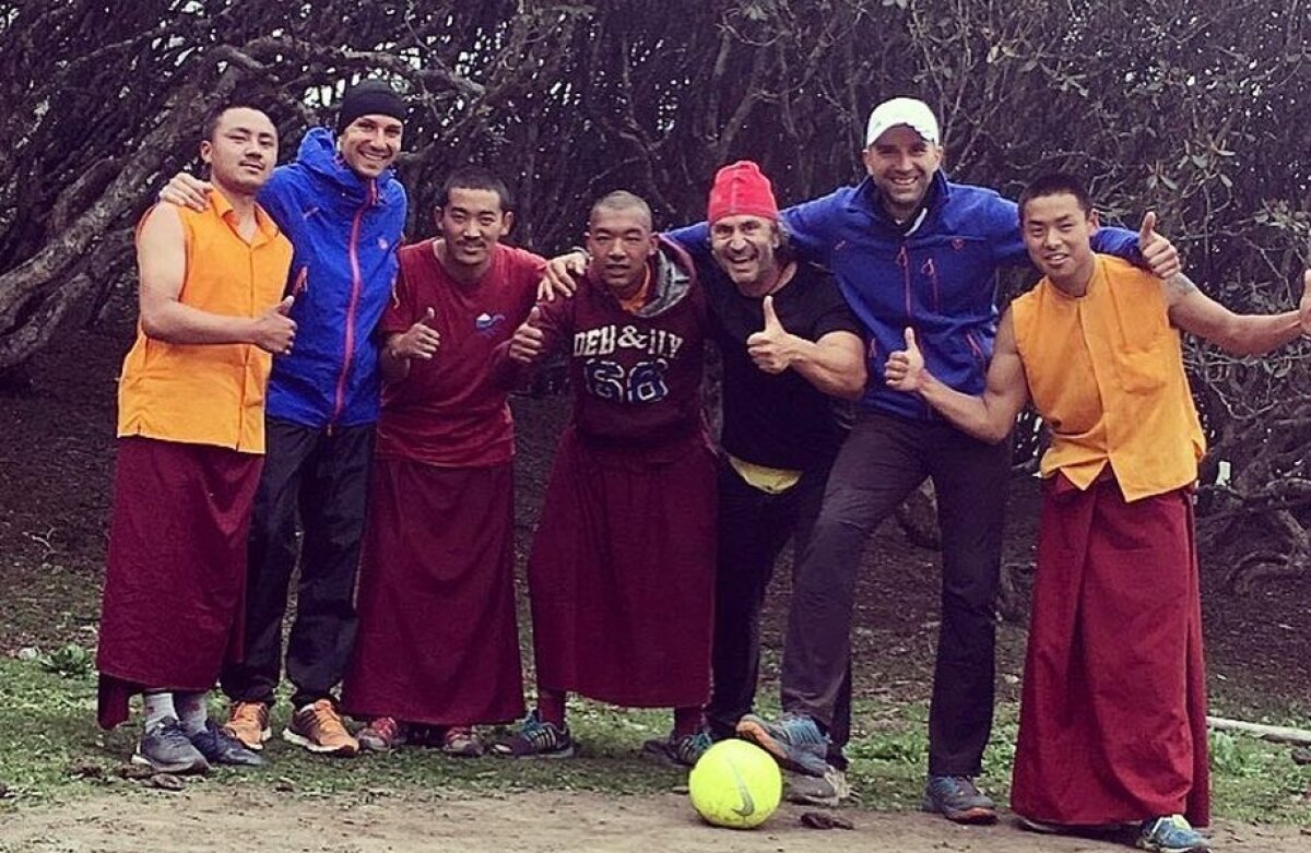 GALERIE FOTO » Două săptămâni în Nepal » Cum s-a pregătit prima echipă românească înscrisă în proiectul “Seven Summits” pentru asaltul celor mai înalţi munţi din lume pe culmile din Himalaya