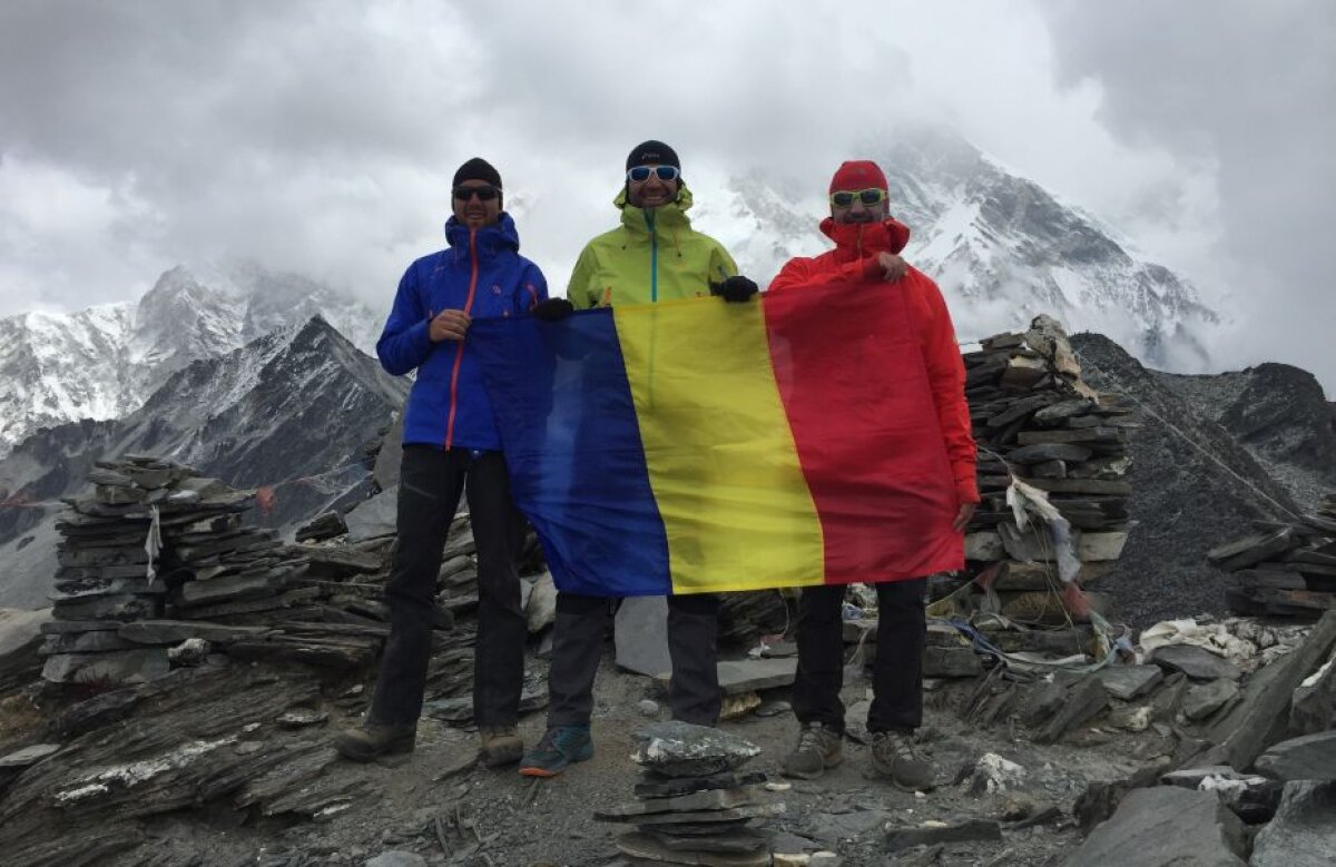 GALERIE FOTO » Două săptămâni în Nepal » Cum s-a pregătit prima echipă românească înscrisă în proiectul “Seven Summits” pentru asaltul celor mai înalţi munţi din lume pe culmile din Himalaya
