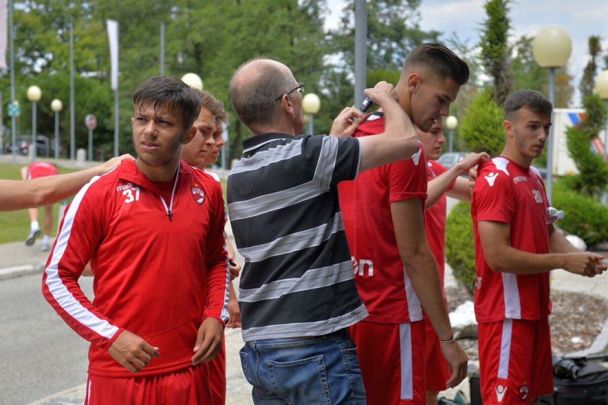 VIDEO+FOTO Corespondență din Slovenia » Primele probleme cu aparatura de ultimă generație a dinamoviștilor! + Cum s-a prezentat Contra la antrenament