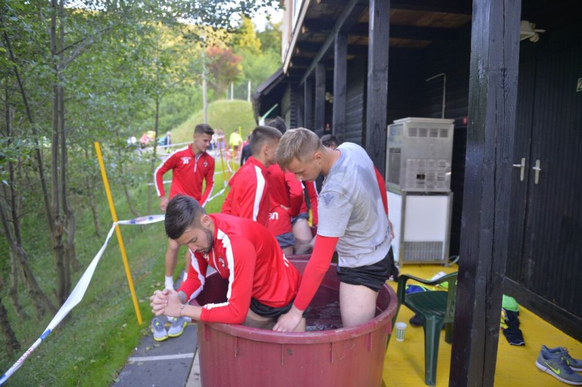 GALERIE FOTO Dinamoviștii, din nou inventivi! Cum se refăceau în urmă cu 3 ani și cum o fac acum 