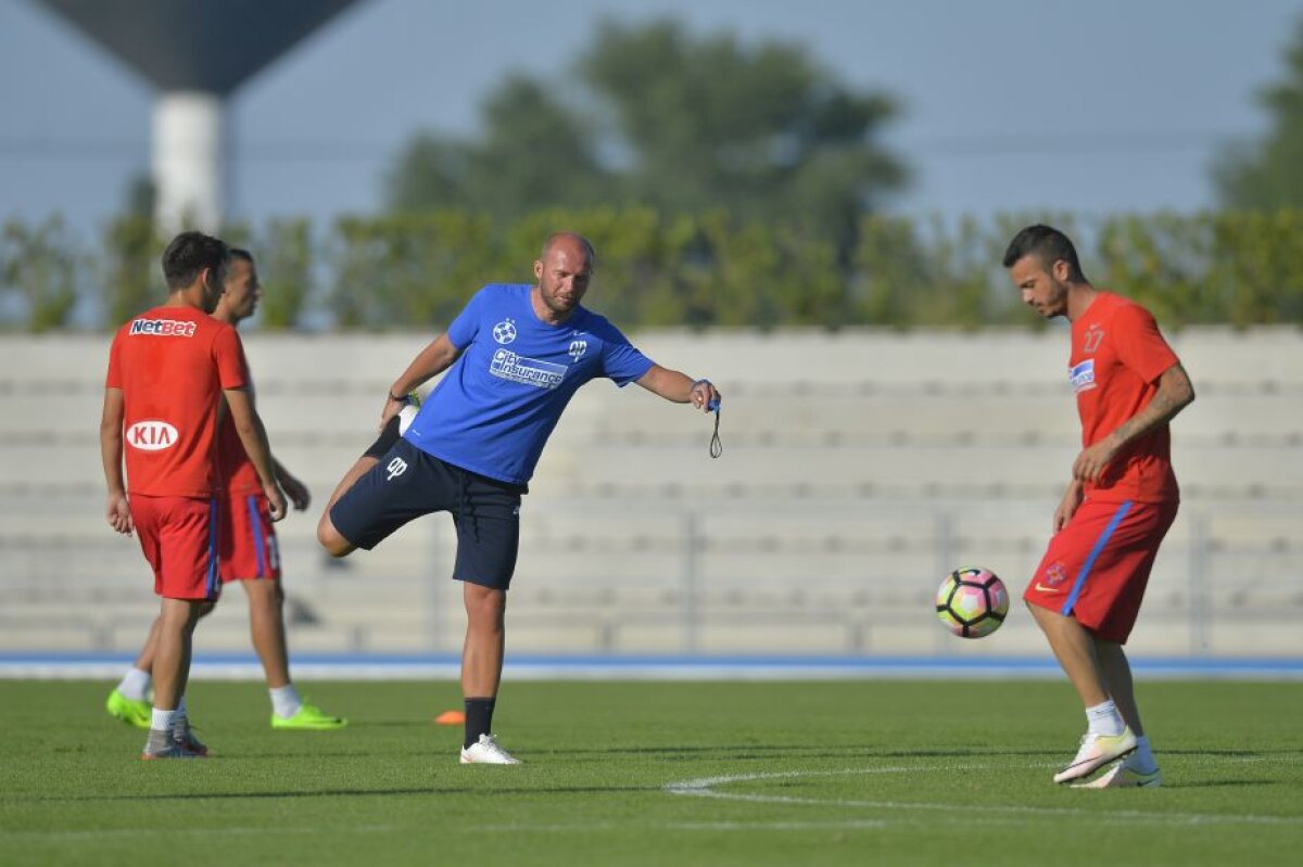 GALERIE FOTO Emoții risipite! "Bizonul" a revenit la antrenamentul FCSB-ului » De ce lipsește Dică două zile din cantonament 