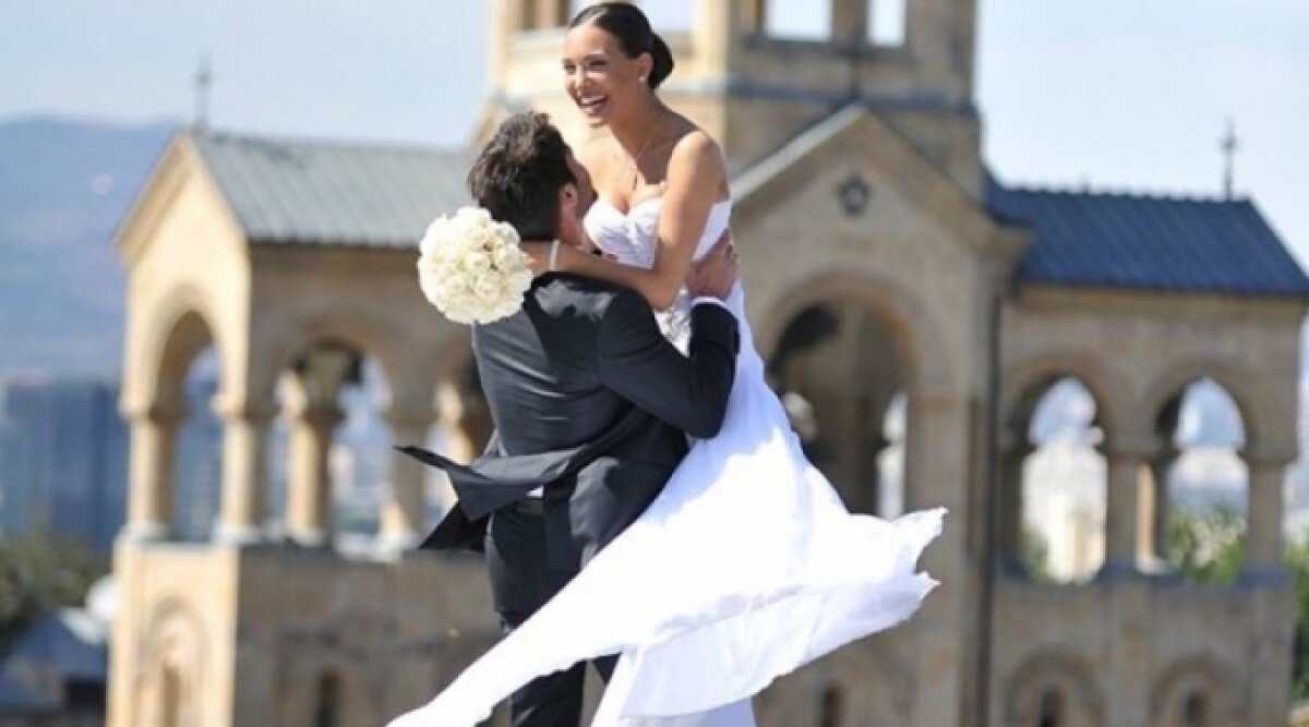 FOTO Secretul lui Basilașvili » Nu a câștigat niciun turneu, dar e invidiat pentru soția lui cea sexy