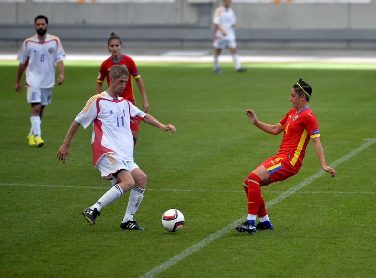 FOTO Naționala feminină de fotbal a jucat un meci cu selecționata Ministerului Afacerilor Externe