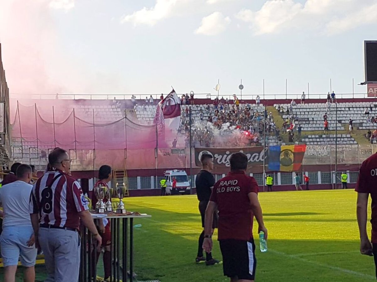 VIDEO+FOTO » Adio, bătrâne! Ultimele meciuri pe Giulești, înainte de demolare: Rapid a câștigat patrulaterul de gală, în fața a 3.000 de suporteri