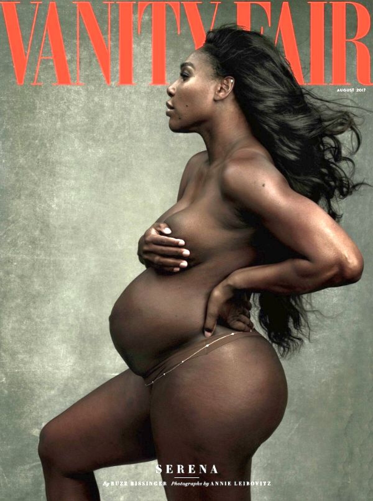 FOTO Însărcinată în luna a 6-a, Serena a pozat goală pe coperta revistei Vanity Fair