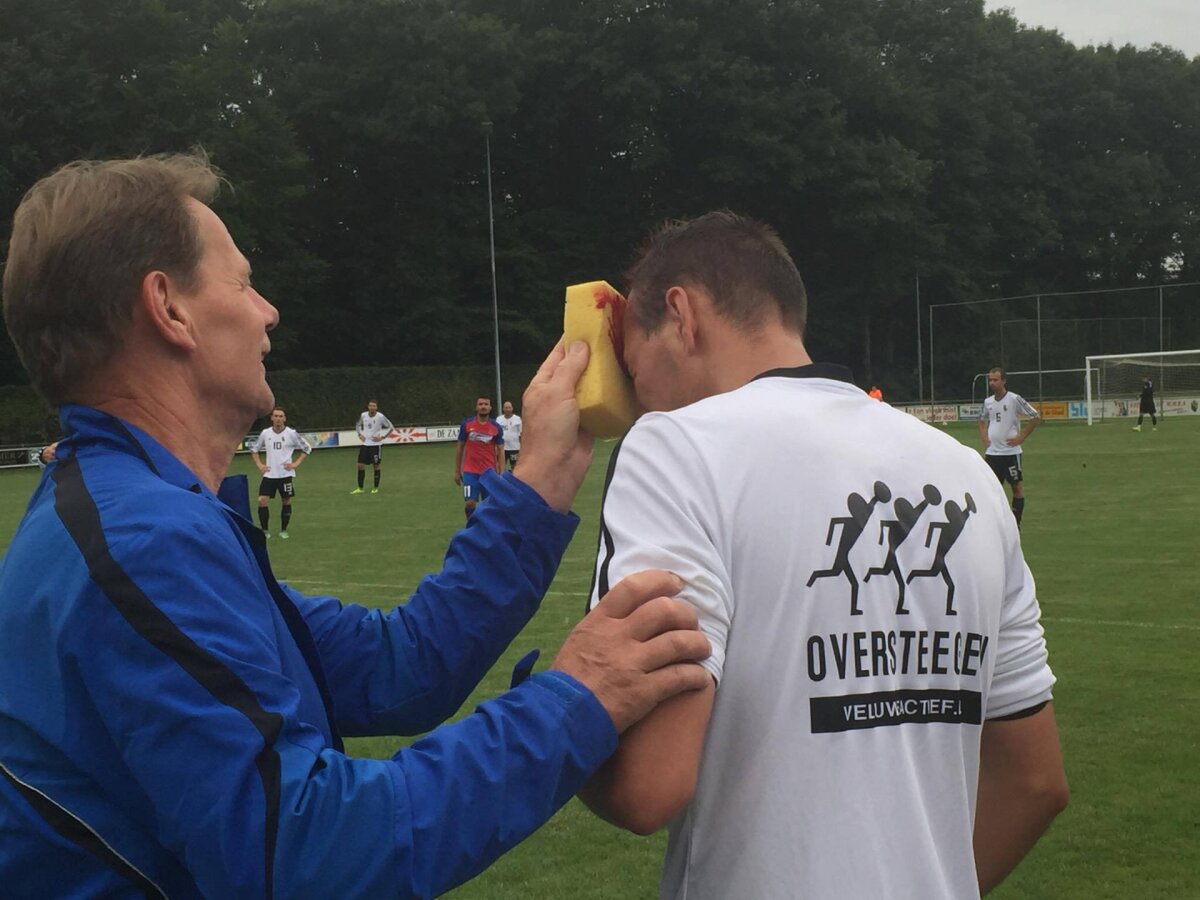 VIDEO + FOTO I-au "încărcat" » Succes categoric pentru roș-albaștri în primul test al verii: 7-0, "dublă" la debut pentru Budescu