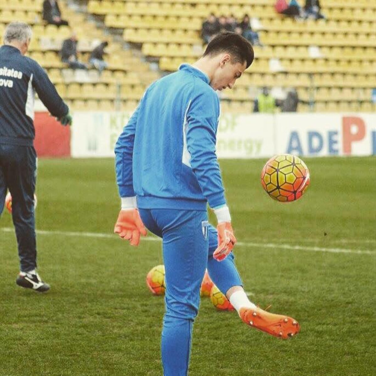 EXCLUSIV Cine e Andrei Vlad, portarul rebel care le-a învrăjbit pe CS U și FCSB, alegând o suspendare enormă decât să mai stea la Craiova + Reacția lui Becali: "Nu risc nici pentru Iașin!"