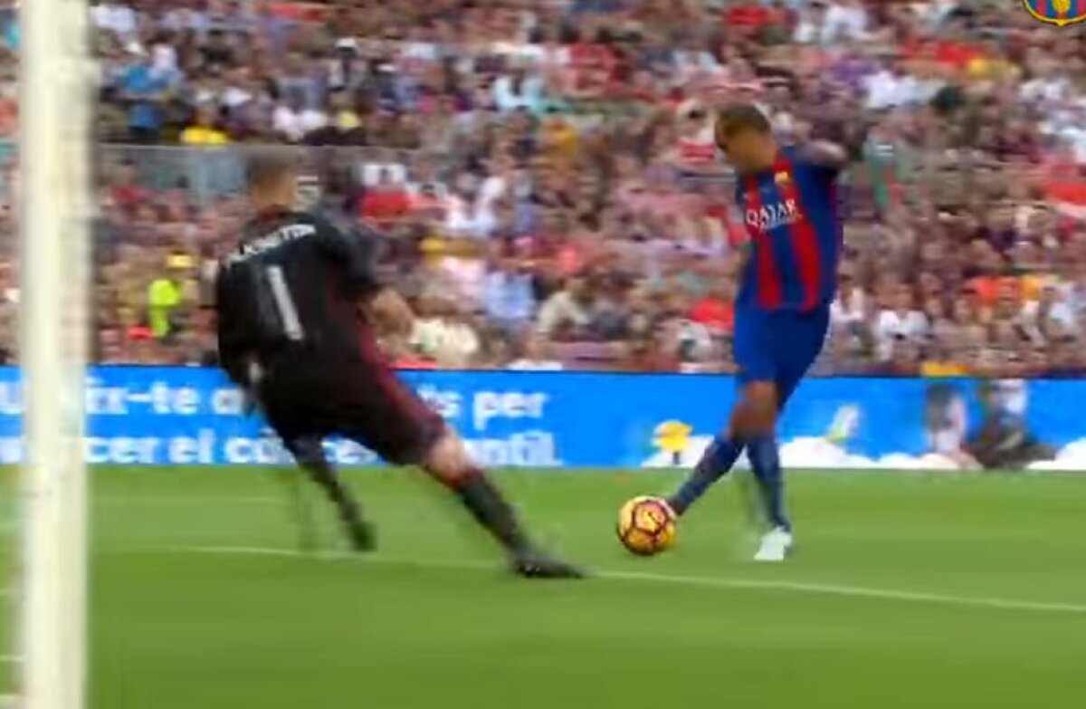 VIDEO + FOTO Spectacol TOTAL » Două faze geniale în Barcelona - Manchester United! Ronaldinho și Rivaldo l-au șocat pe Gică Popescu