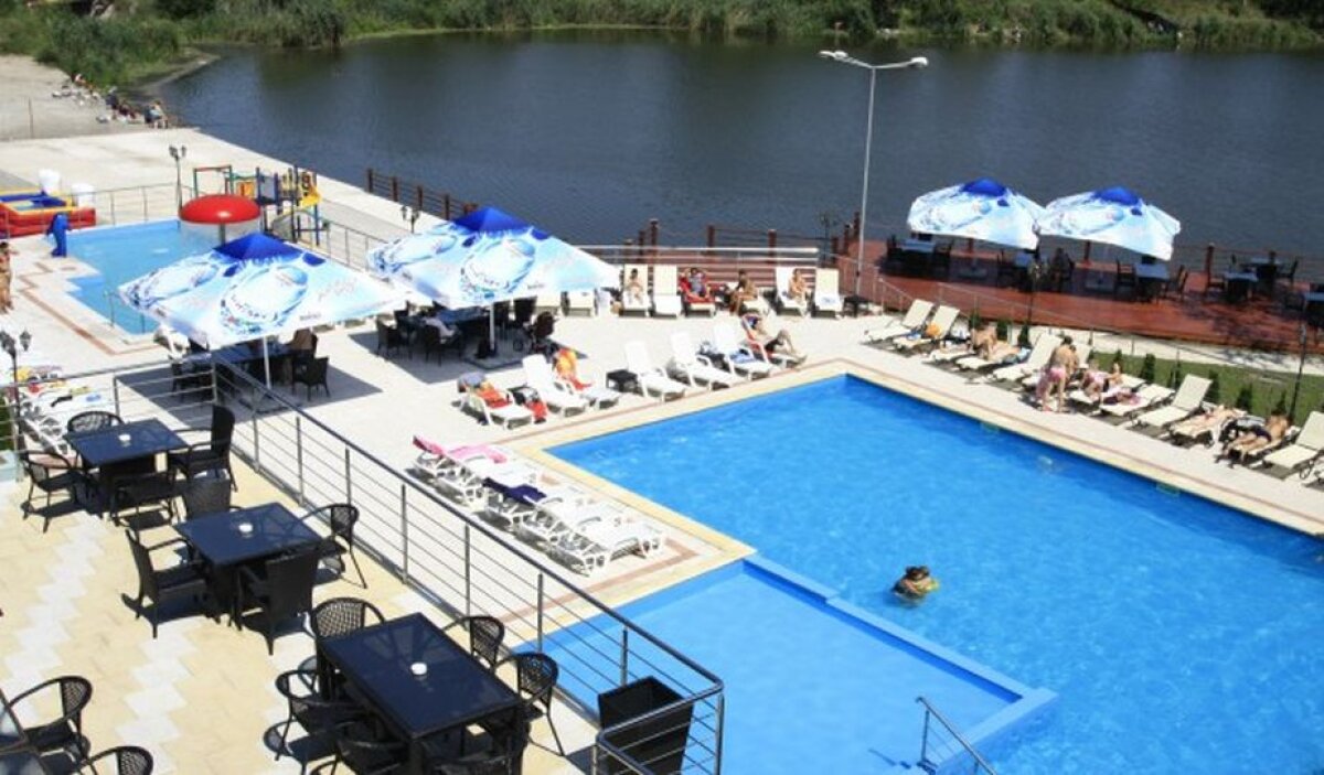 Top piscine, ștranduri și aquapark-uri din București » GHID COMPLET: dotări + program + tarife