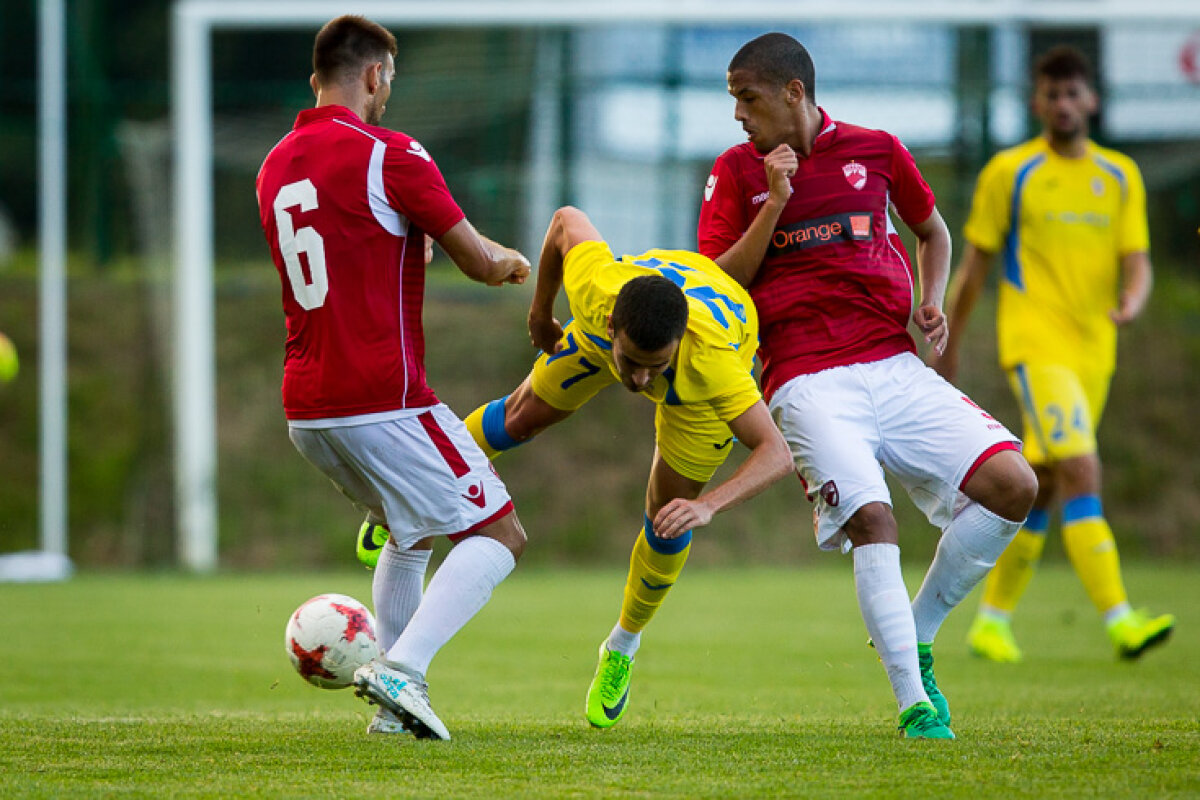 FOTO Dinamo învinge NK Domzale, într-un meci cu 5 goluri! Rivaldinho a adus victoria "câinilor", 3-2