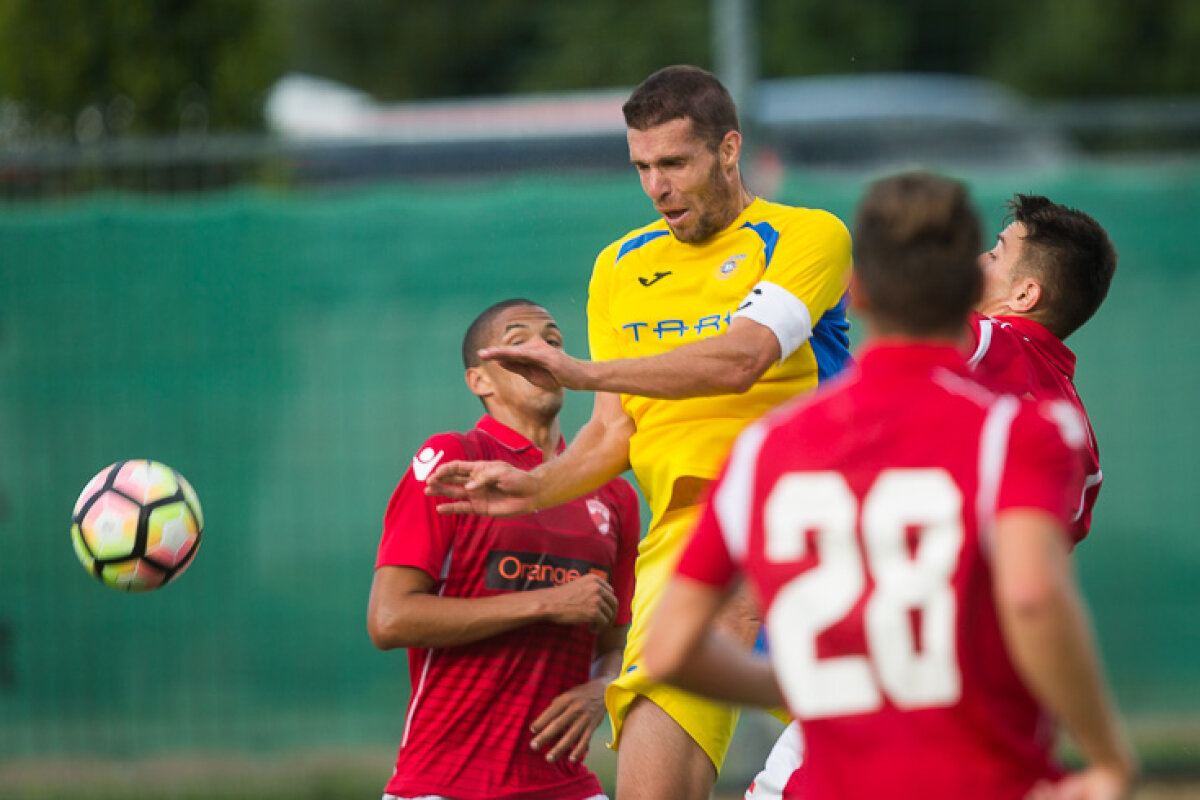 FOTO Dinamo învinge NK Domzale, într-un meci cu 5 goluri! Rivaldinho a adus victoria "câinilor", 3-2