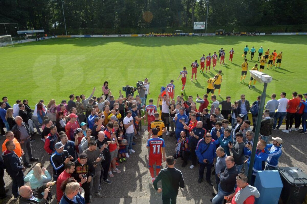 VIDEO+FOTO Iubiți și la 2.000 km de casă » Superatmosferă făcută de românii din Olanda la meciul lui FCSB