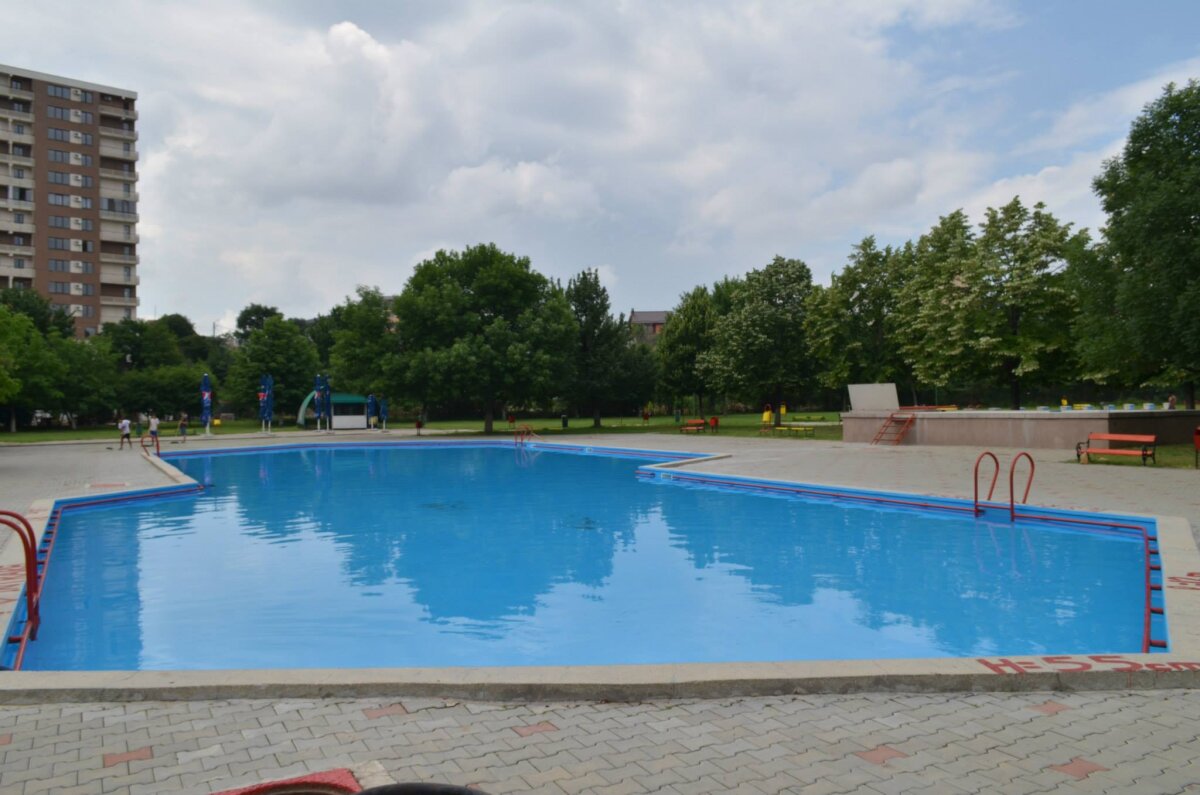 Top piscine, ștranduri și aquapark-uri din București » GHID COMPLET: dotări + program + tarife