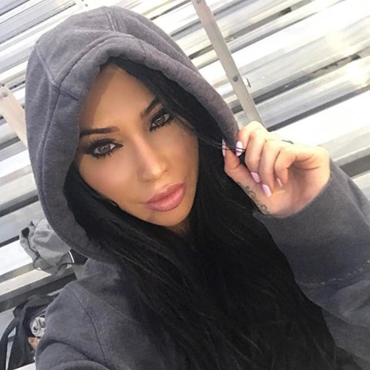 FOTO Fitness și box » O stea în devenire: Mel e una dintre cele mai sexy antrenoare