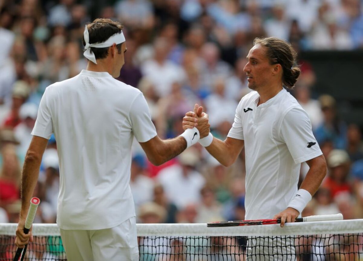 FOTO Wimbledon, ziua 2 » Scenarii identice pentru Djokovici şi Federer: au stat pe teren doar 44 de minute