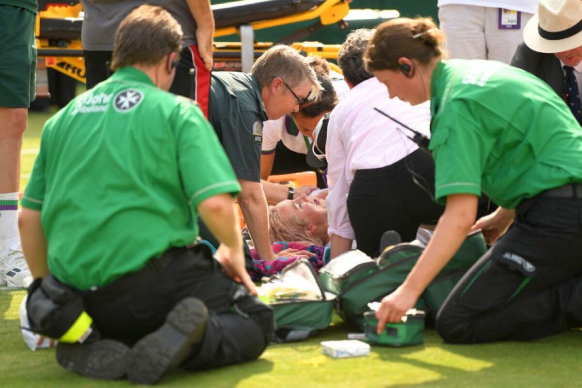 VIDEO ATENȚIE, IMAGINI TULBURĂTOARE Moment ȘOCANT la Wimbledon! Bethanie Mattek-Sands, adversara Soranei, s-a accidentat ORIBIL în timpul meciului! Sorana a început să plângă! Americanca a fost scoasă cu targa de pe teren!